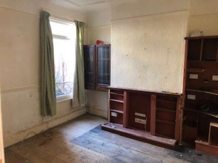 4 ALVERSTONE ROAD, WALLASEY Smith and Sons (enGB)